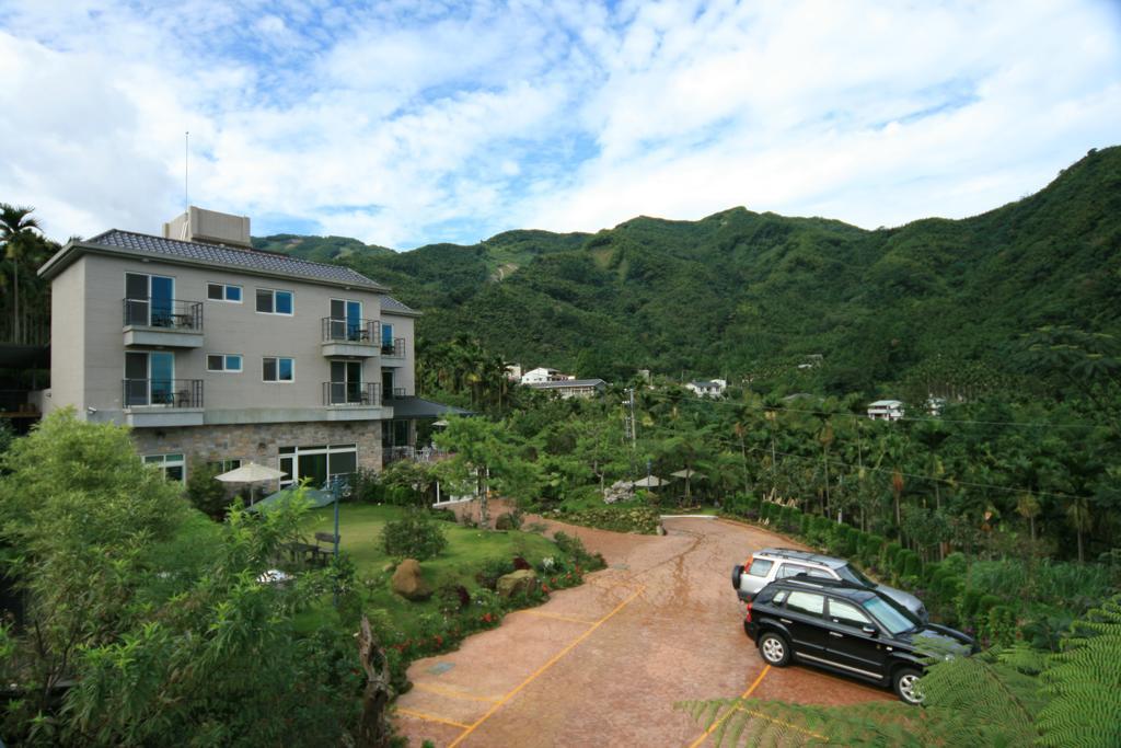 溪頭吉野民宿ji-Ye Lugu Lake Exterior photo